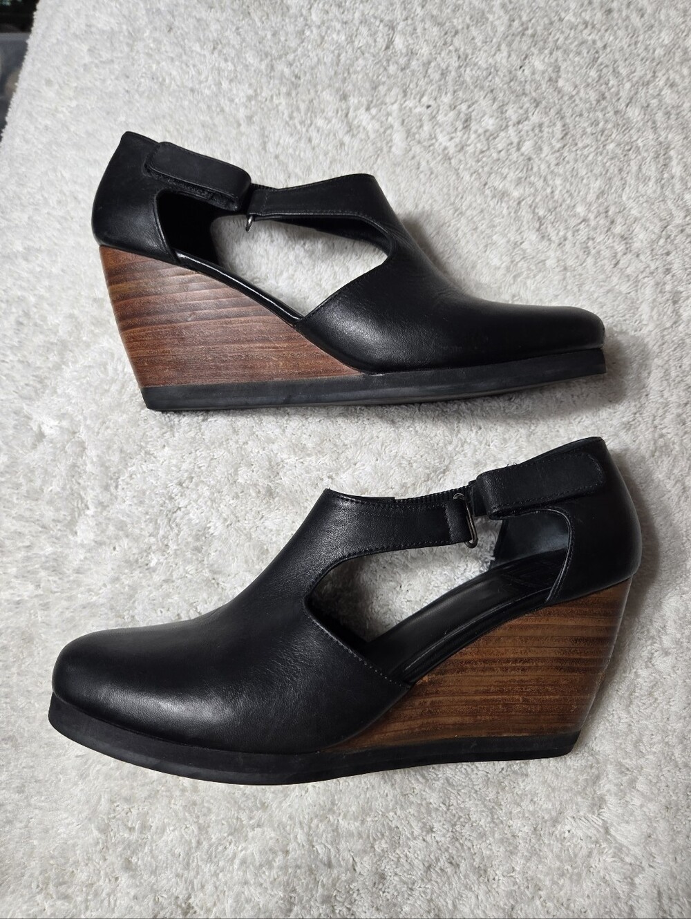 Fortress Of Inca Black Closed Toed Wedges Sz 9 Black Leather